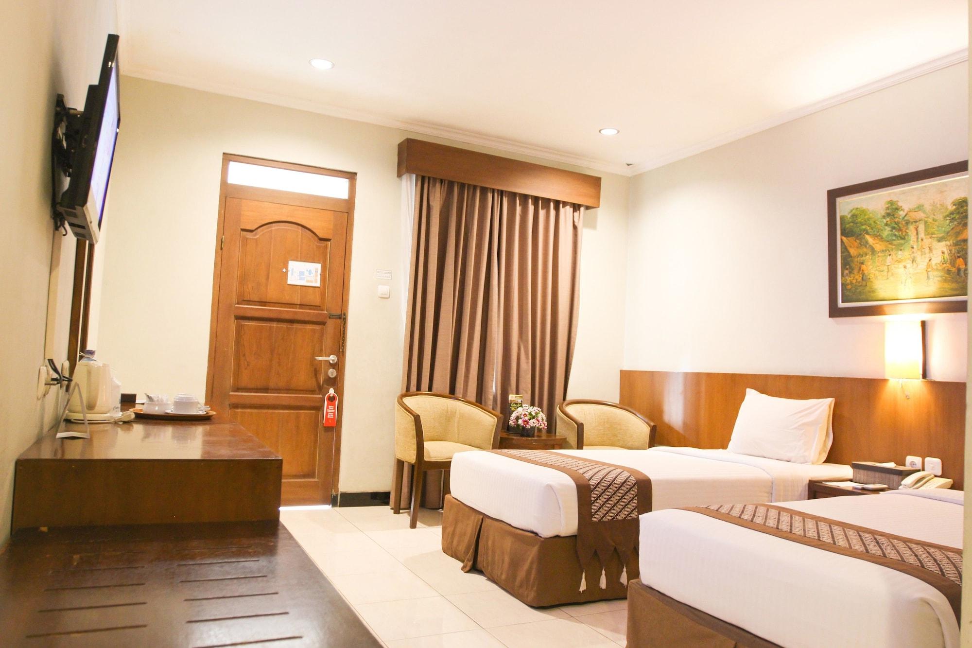 Cakra Kembang Hotel Kejayan Kültér fotó
