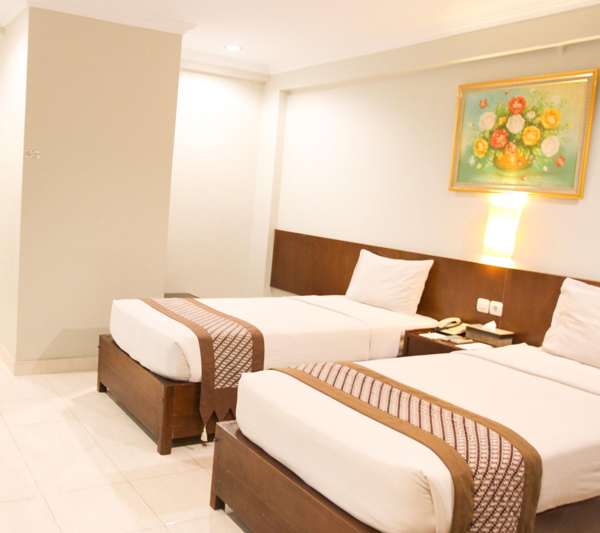 Cakra Kembang Hotel Kejayan Kültér fotó