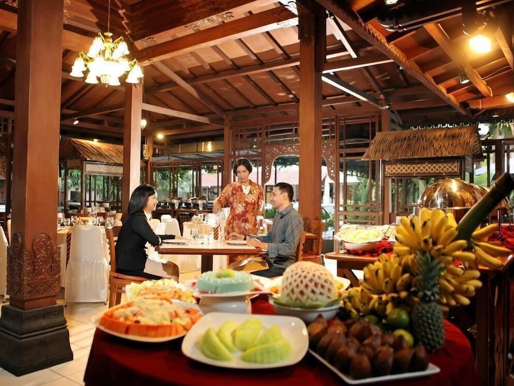Cakra Kembang Hotel Kejayan Kültér fotó