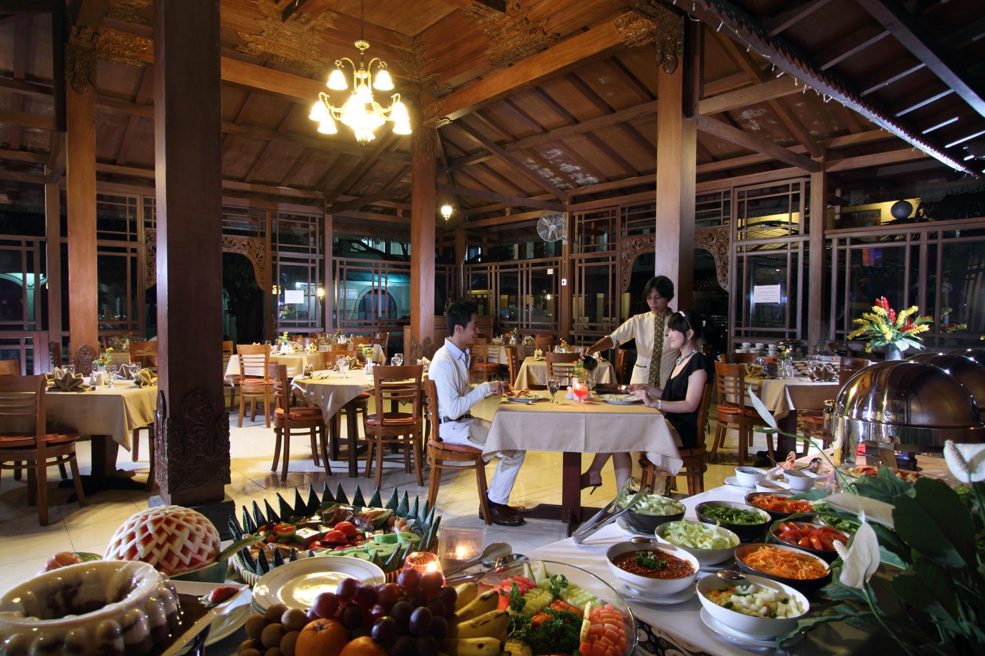 Cakra Kembang Hotel Kejayan Kültér fotó