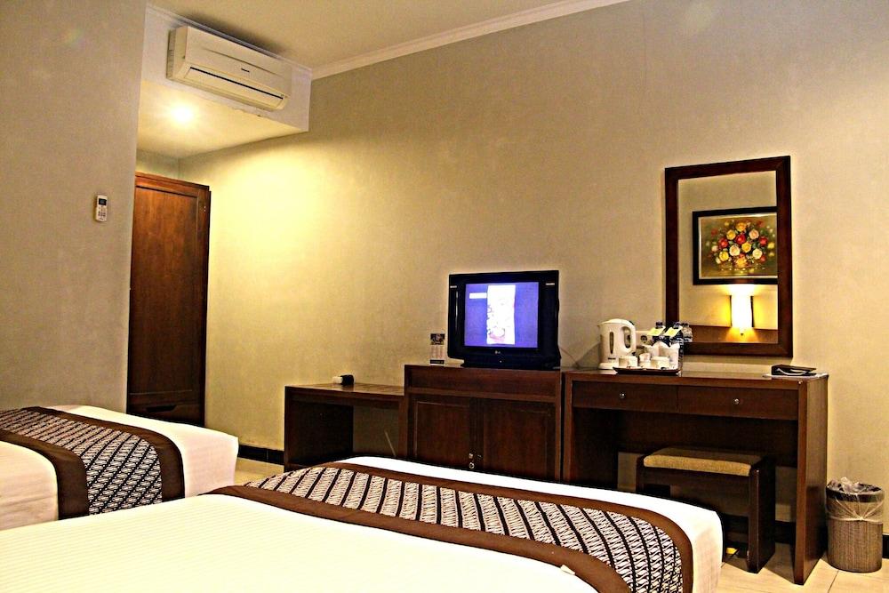 Cakra Kembang Hotel Kejayan Kültér fotó