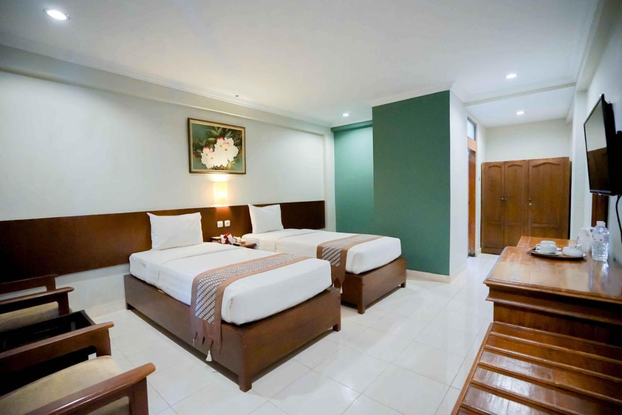 Cakra Kembang Hotel Kejayan Kültér fotó